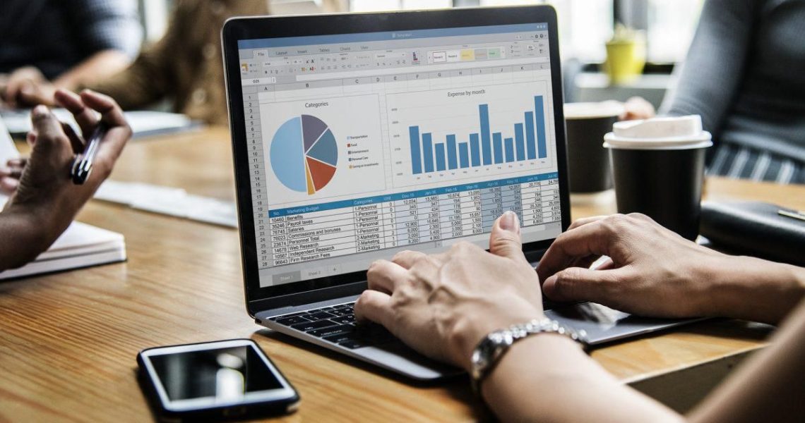 https___blogs-images.forbes.com_alejandrocremades_files_2018_12_business-3605367_1920-1200x741-1.jpg